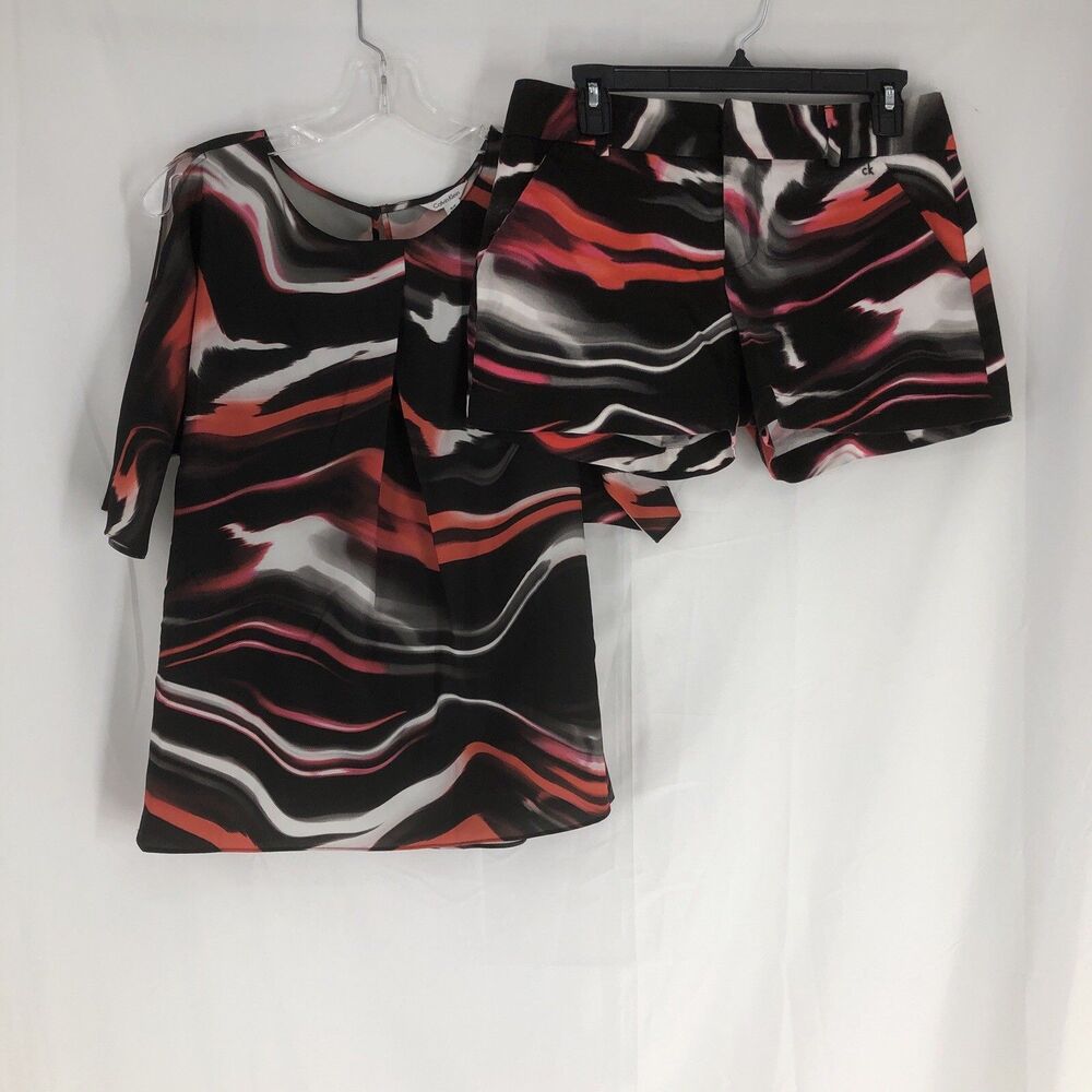 Calvin Klein Top Size S/4 Cold Shoulder Blouse Swirl Print Short Sleeve W/ Short
